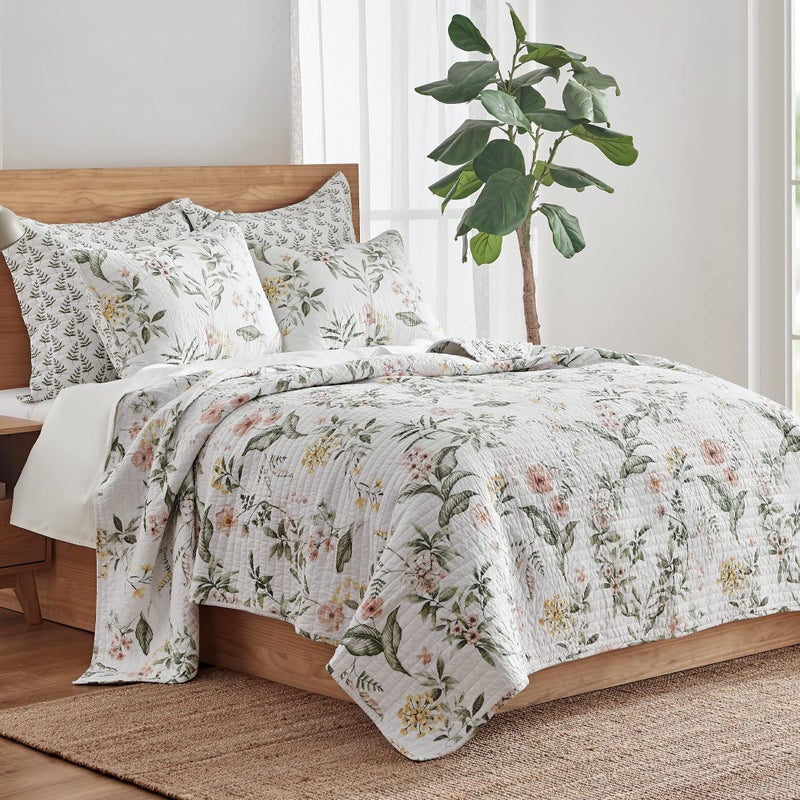 Levtex Home Viviana Reversible Full/Queen Quilt Set (88x92in) with 2 Pillow Shams (26x20in) - Floral - Blush, Green, White - Cotton Full/Queen Size Quilt Bedding Set - Lightweight, Soft, Pre-Washed - Image 2